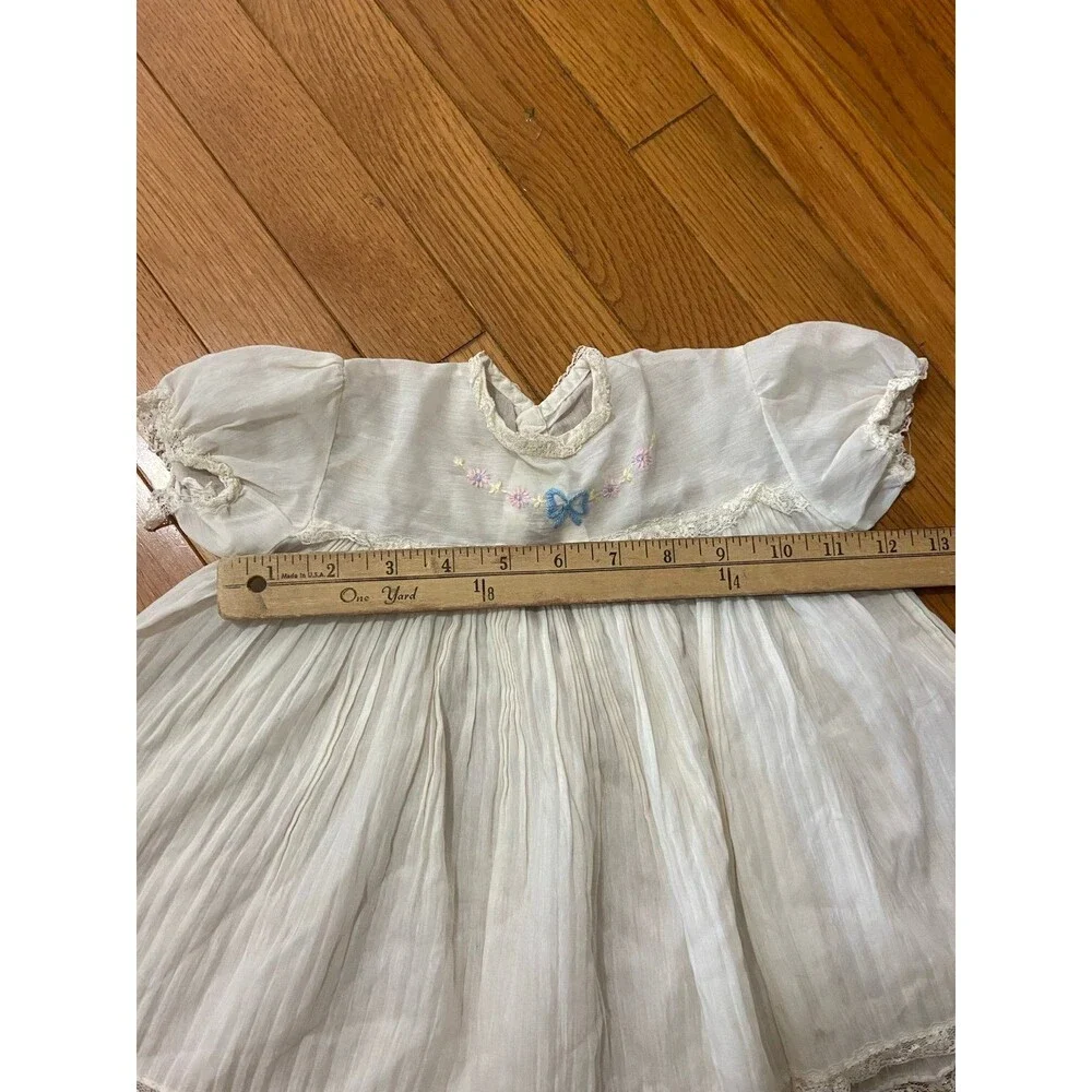 Vintage White Cotton Baby Dress Floral Embroidered Lace‎ Trim Pleated Heirloom